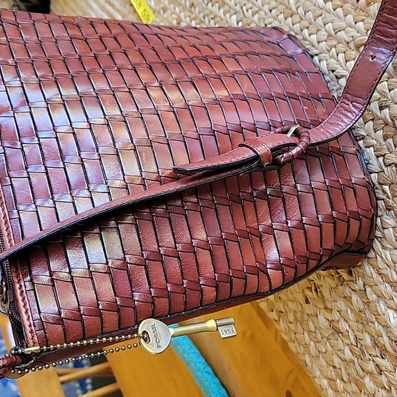 Fossil Genuine Leather Shoulder Bag - Picture 3 of 7